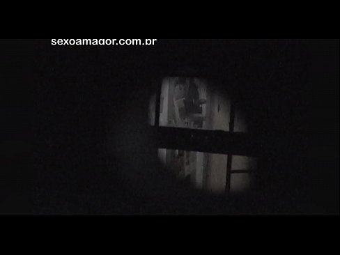 ❤️ Blondie gëtt geheim vun engem Quartier Voyeur verstoppt hannert huel Zillen opgeholl Hausgemachte Porno op lb.eggporncomics.ru ️❤
