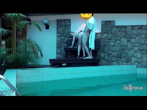 ❤️ Boss invitéiert Déngschtmeedchen an de Pool, mee konnt net engem waarm widderstoen Hausgemachte Porno op lb.eggporncomics.ru ️❤